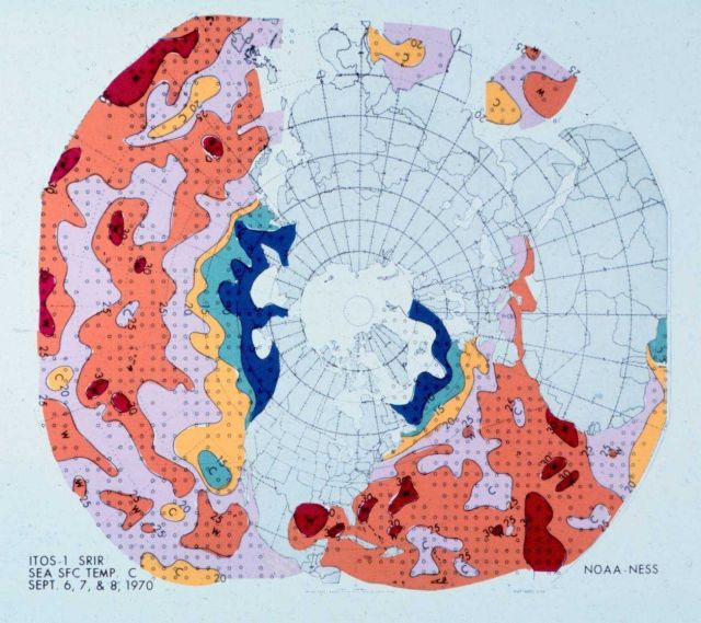 Contoured sea surface temperature map of the Northern Hemisphere Picture