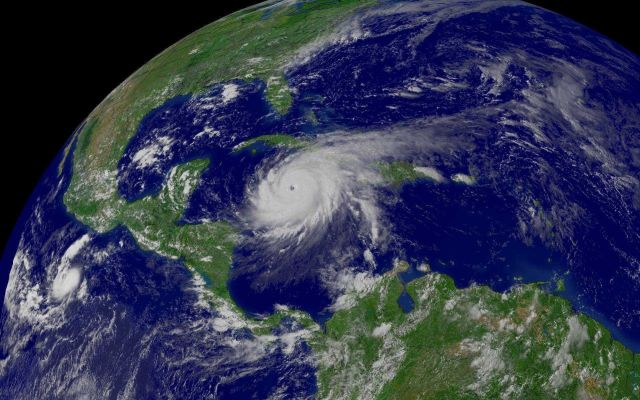 Hurricane Ivan south of Cuba. Picture