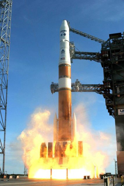 Delta IV rocket lifting off with GOES-O satellite Picture