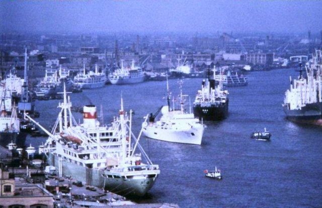 NOAA Ship OCEANOGRAPHER in Shanghai Harbor Picture