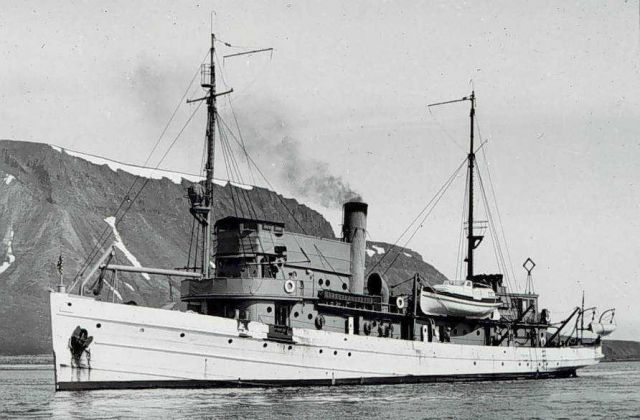 Coast and Geodetic Survey Ship DISCOVERER Picture