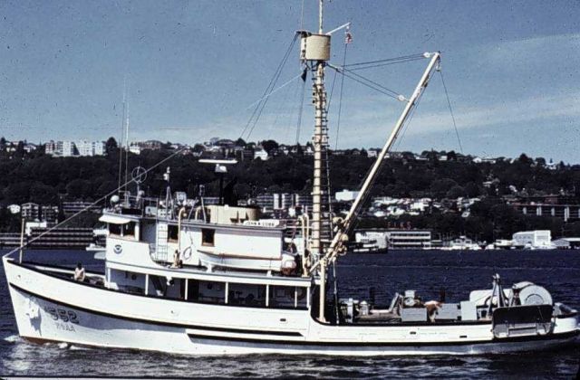 NOAA Ship JOHN N Picture