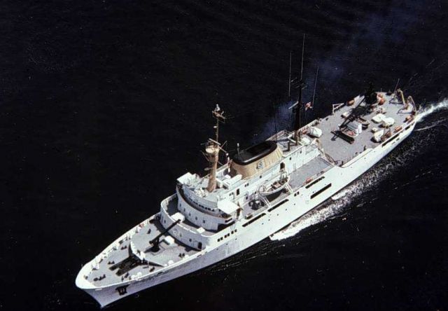 NOAA Ship DISCOVERER Picture