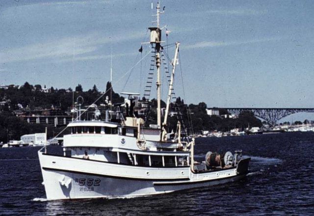 NOAA Ship JOHN N Picture