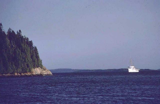 NOAA Ship PEIRCE. Picture