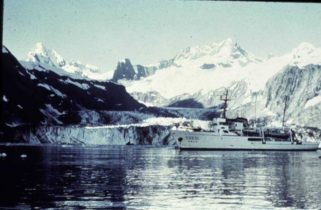 NOAA Ship DAVIDSON. Picture