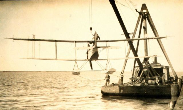 Dry-docking of float plane after return to base Picture