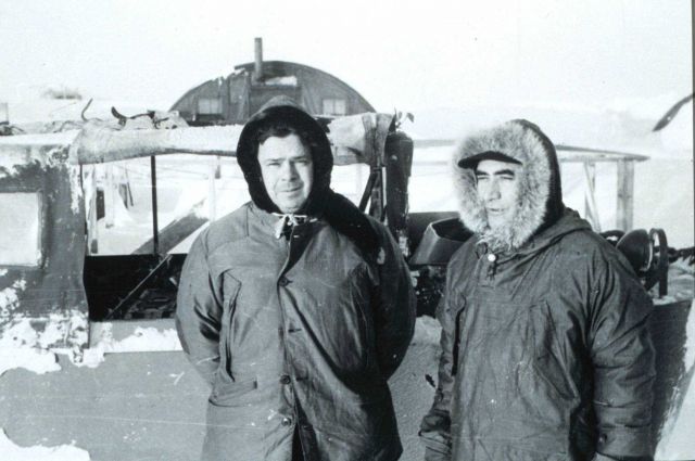 Arctic Field Party: Robert Earle on left, Don Jones on right. Picture