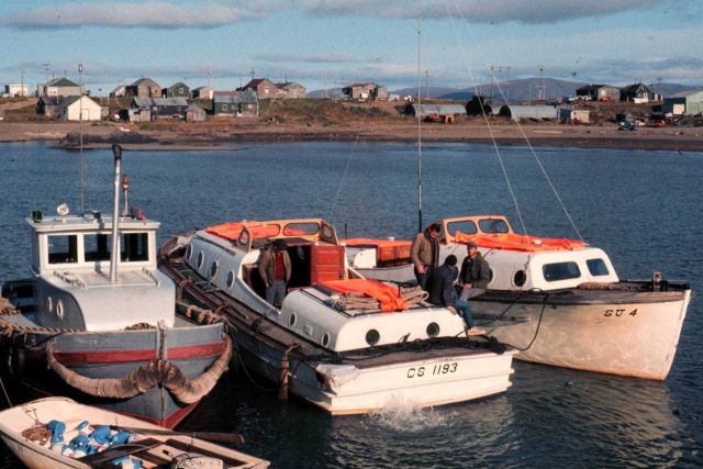 SURVEYOR launches for detached party tied up Picture