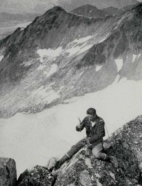 Setting mark near White Pass Picture