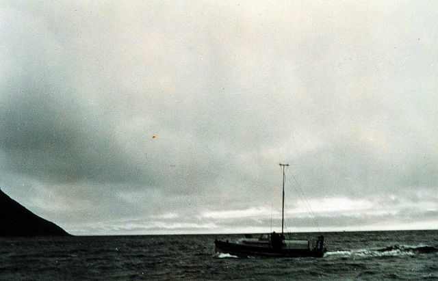 Launch with Shoran antenna off Sledge Island Picture