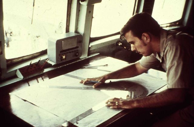 Manual plotting of three-point sextant fix Picture