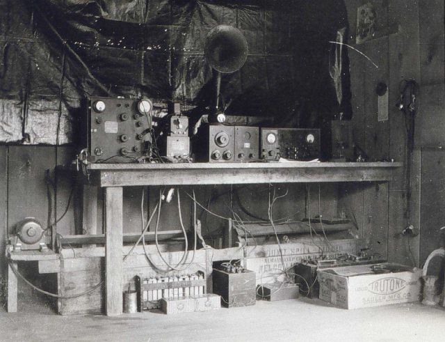 Electronics setup for Radio Acoustic Ranging shore station Picture