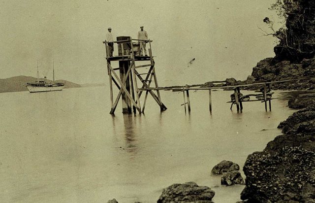 Tugas tide station installation Picture