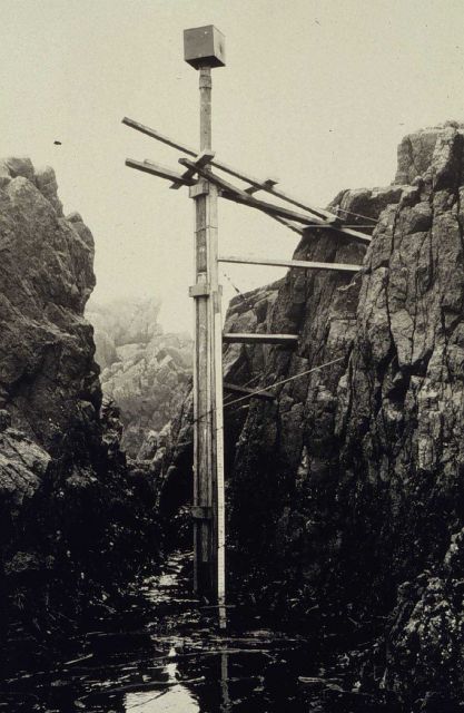 Tide gauge in the Aleutians Picture
