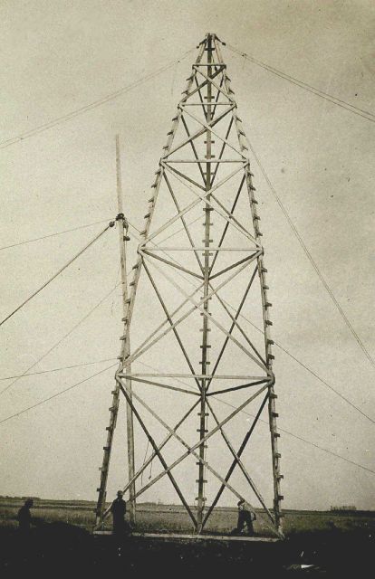 Completed instrument tripod at Station Foss Picture