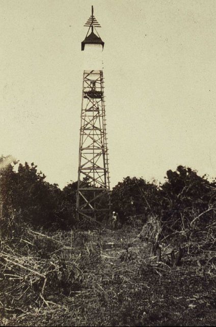 Tower with signal Picture