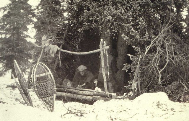 On the trail of the observing party Picture