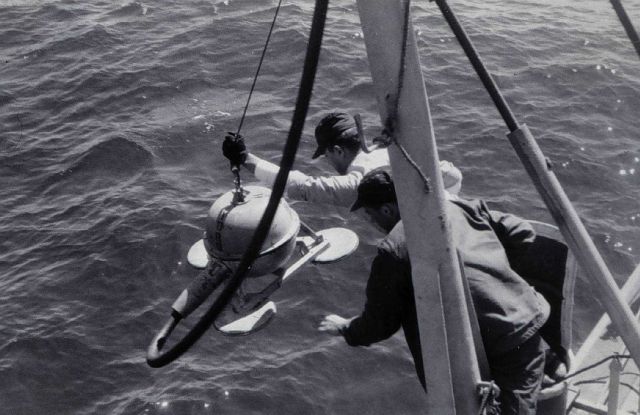 Deploying bottom mounted gravity meter off of BOWIE Picture