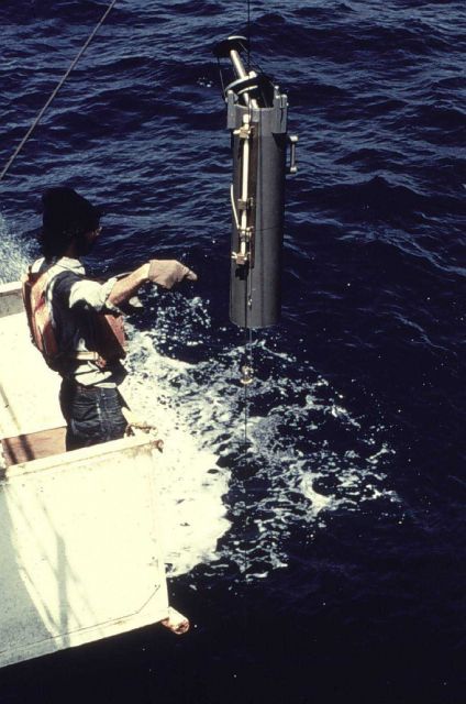 90-liter Bodmar water sample bottle going down. Picture