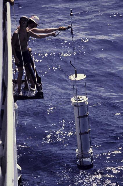 90-liter Bodmar bottle for relatively large deep-water samples. Picture