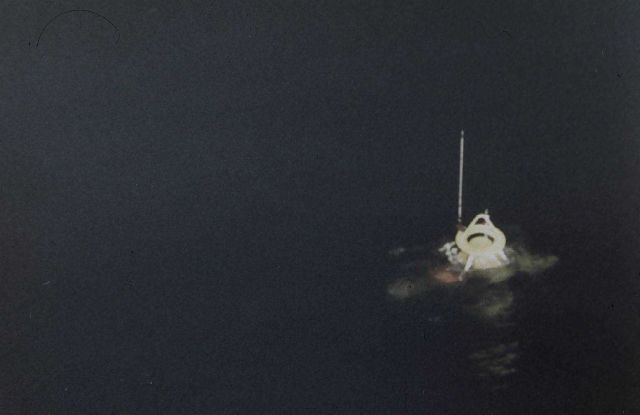 BISP breaks surface after leaving anchors on bottom Picture