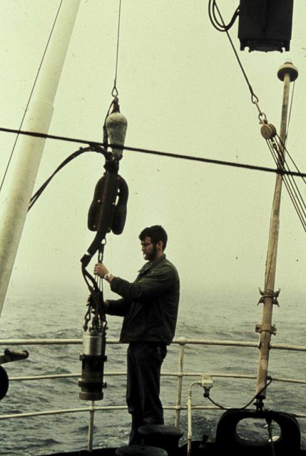 Air gun for sub-bottom profiling Picture