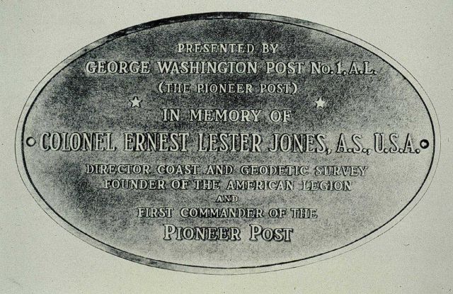 Commemorative plaque in honor of Colonel E Picture