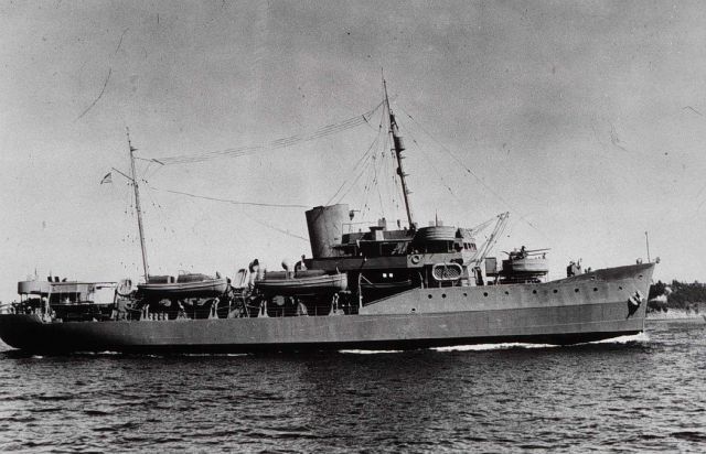 USS PATHFINDER shortly after launching Picture