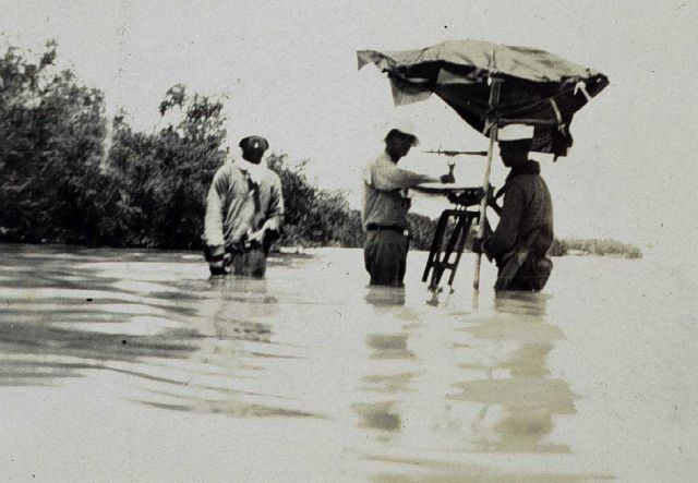 Plane table mapping in the mangroves in the southern Sulu Sea Picture