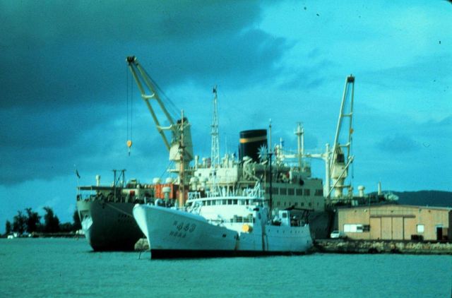 NOAA Ship TOWNSEND CROMWELL. Picture