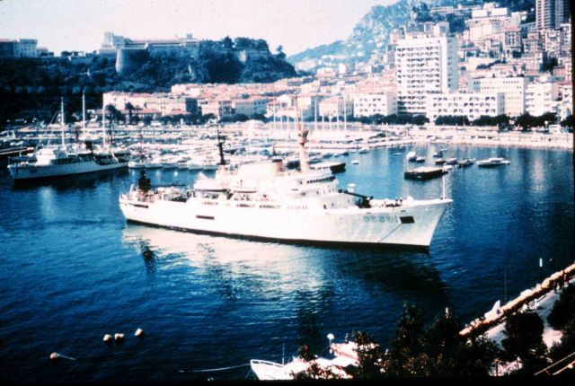 NOAA Ship OCEANOGRAPHER. Picture
