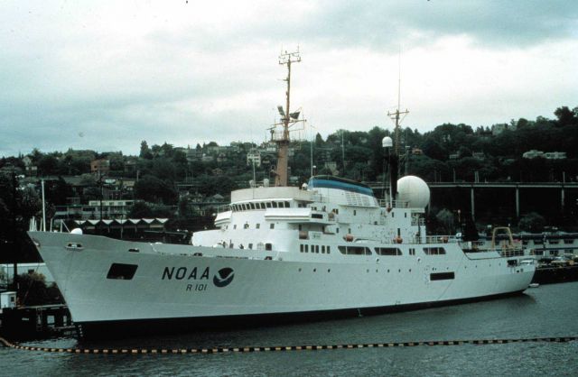 NOAA Ship OCEANOGRAPHER. Picture