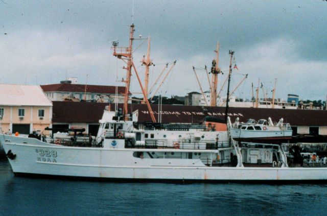 NOAA Ship PEIRCE. Picture