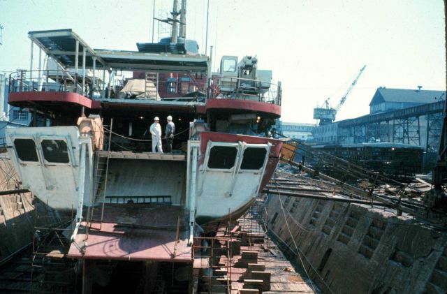NOAA Ship RESEARCHER. Picture