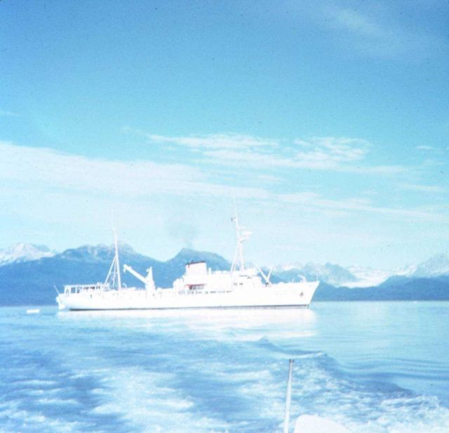 NOAA Ship SURVEYOR. Picture