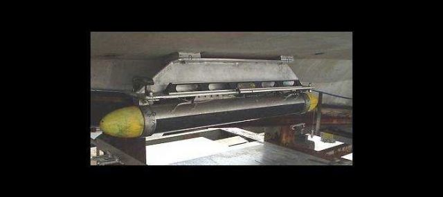 Bottom mounted sidescan sonar system. Picture