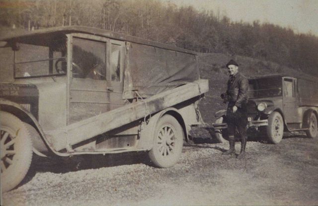 Graham Brothers Trucks Picture