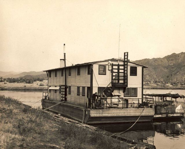 Living quarters for the field party while surveying the Grand Coulee Dam reservoir. Picture