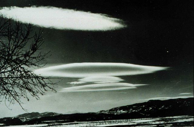 Altocumulus Lenticularis Associated with strong winds and standing waves in atmosphere Picture