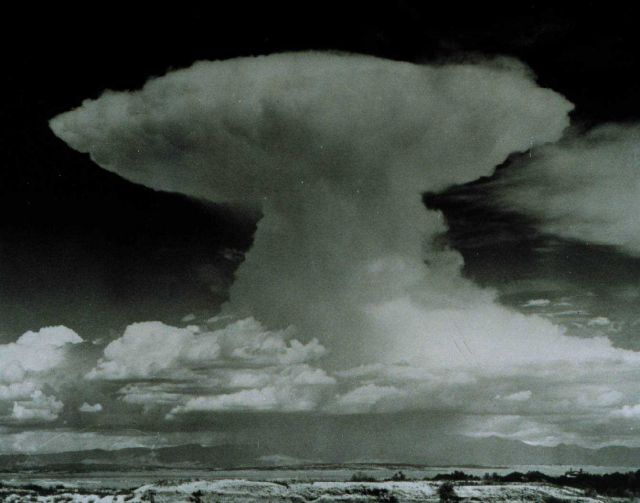 Towering thunderhead with anvil top Picture