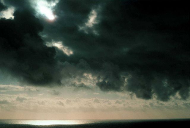 Late afternoon sun reflecting on the Pacific Picture