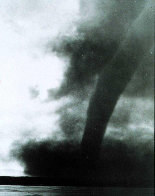 A massive tornado Picture