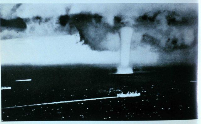 Huge waterspout observed from aircraft accompanying North Atlantic convoy during WWII Picture