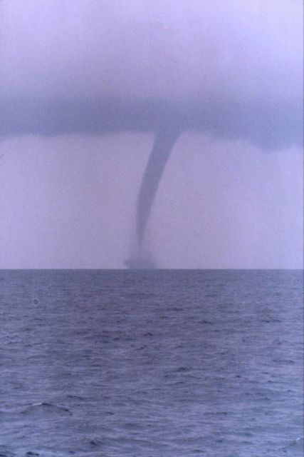Large waterspout Picture