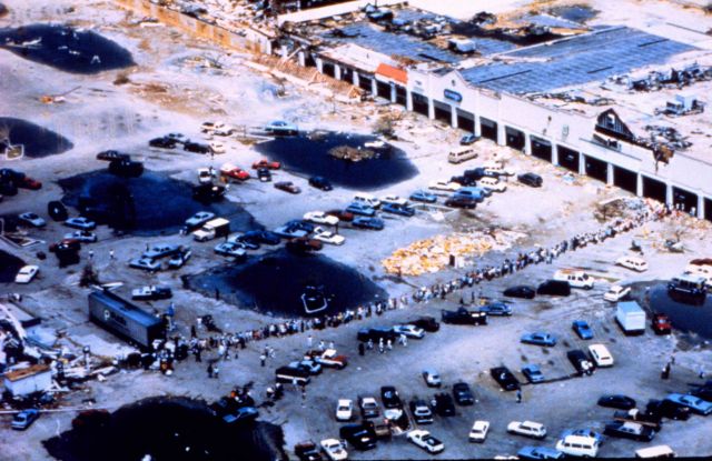 Hurricane Andrew - Long lines waiting for ice ration following Andrew Following major disasters, refrigeration assumes a high priority Picture