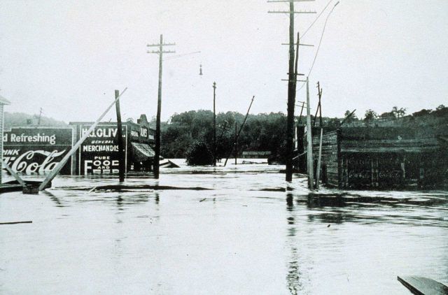 The southeast floods of 1916 Picture