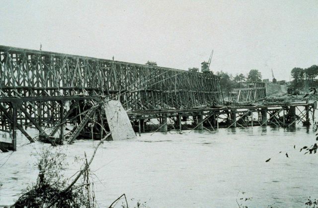 The southeast floods of 1916 Picture