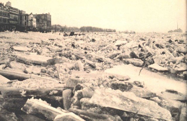Gorged ice in front of Evansville Picture