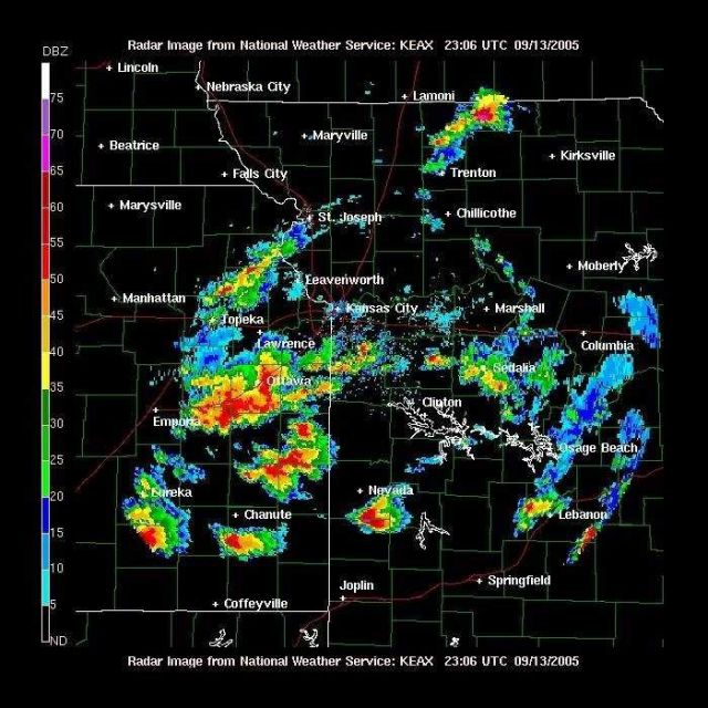 Thunderstorms over eastern Kansas and western Missouri. Picture